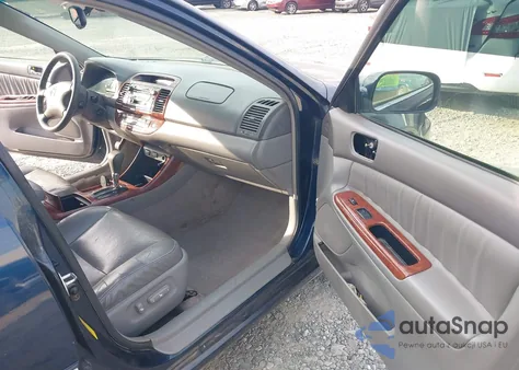 2004 Toyota Camry Xle из США, поврежденный, VIN 4T1BE30K94U326855